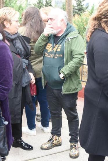 Babasını kaybeden Mehmet Günsürü dostları yalnız bırakmadı