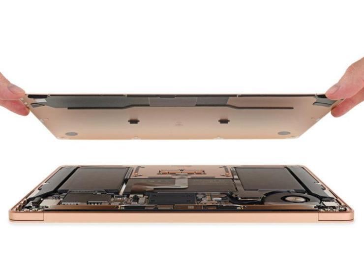 MacBook Air 2018 parçalarına ayrıldı