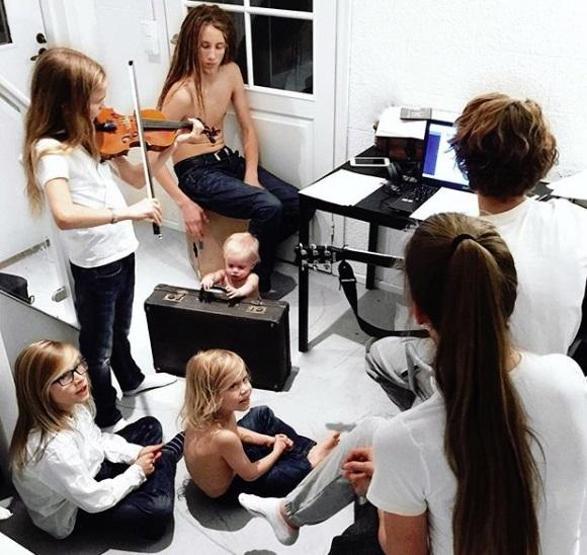 Instagramın yeni fenomeni 41 yaşındaki 10 çocuklu anne