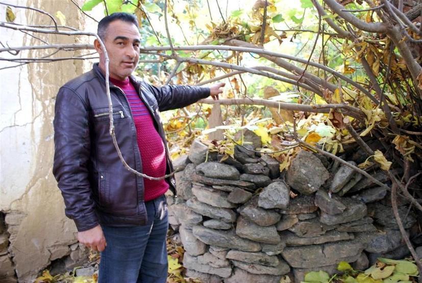 Koruma altındaki tarihi cami göz göre göre yok oluyor
