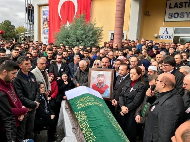 Lastik-İş Genel Başkanı son yolculuğuna uğurlandı
