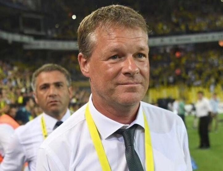 Fenerbahçeden Erwin Koeman kararı