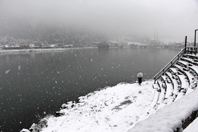 Uzungölden kar manzaraları