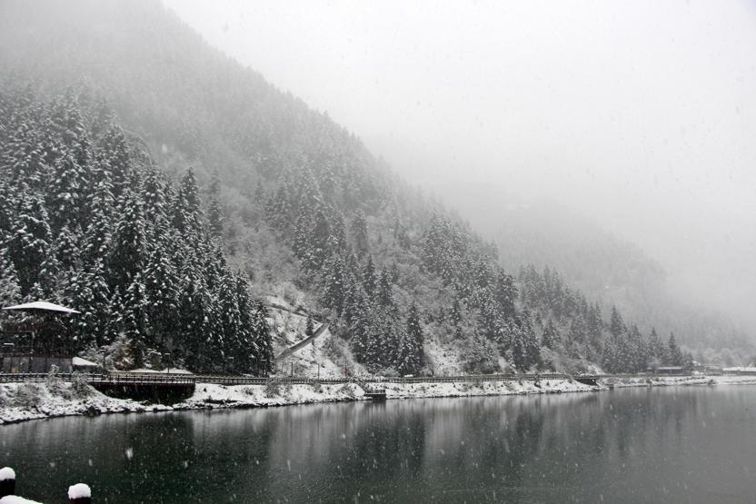 Uzungölden kar manzaraları