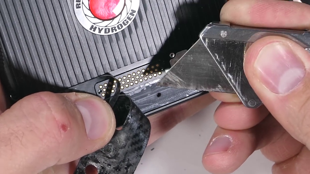 Red Hydrogen Oneın ekranı yanmıyor kendi kendini tamir ediyor