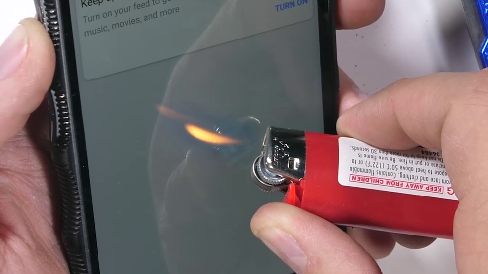 Red Hydrogen Oneın ekranı yanmıyor kendi kendini tamir ediyor