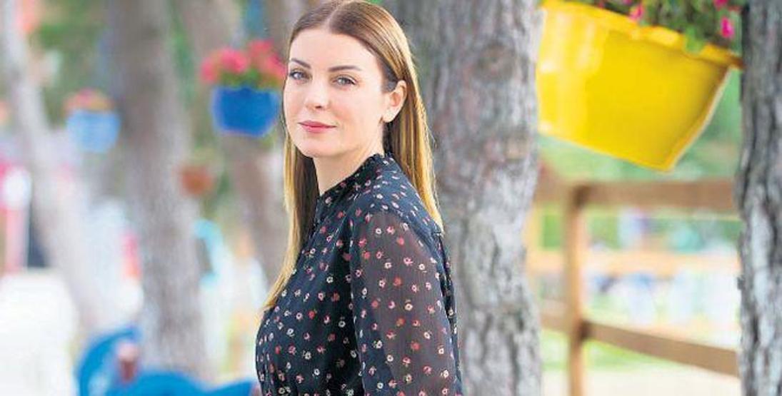 Özge Özberk: Sevgilimi öndeki arabada başkasıyla ebeledim