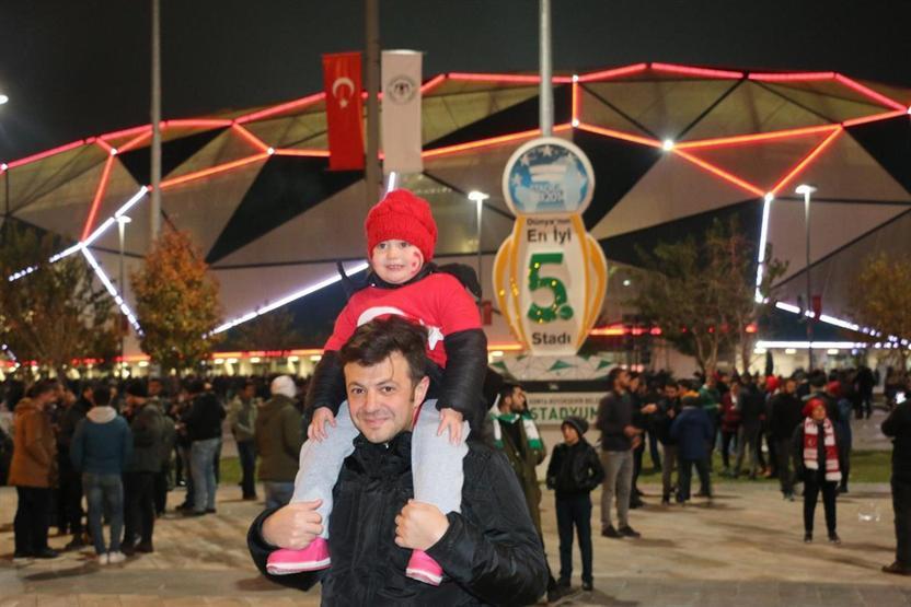 Türkiye İsveçe tek golle mağlup oldu