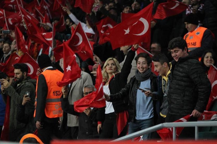 Türkiye İsveçe tek golle mağlup oldu