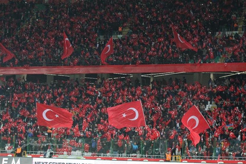 Türkiye İsveçe tek golle mağlup oldu