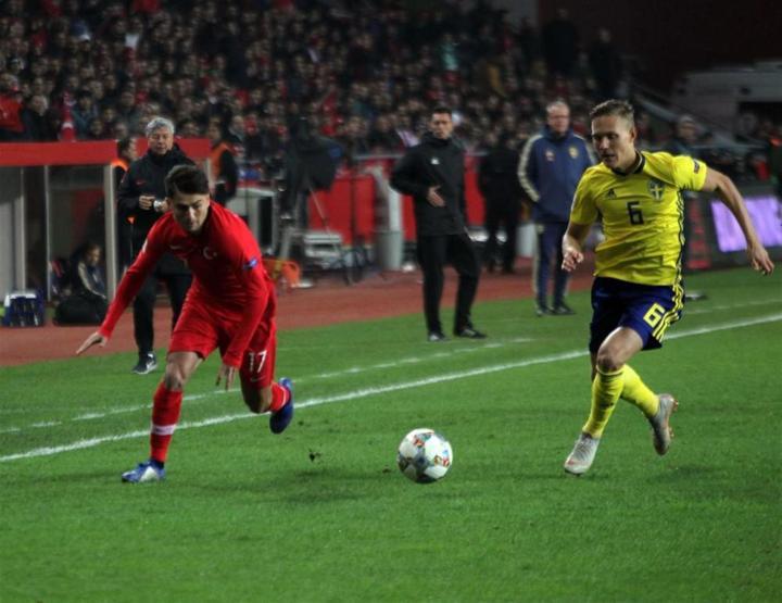 Türkiye İsveçe tek golle mağlup oldu