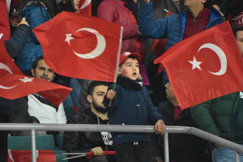 Demirören ailesinden Milli Takıma destek