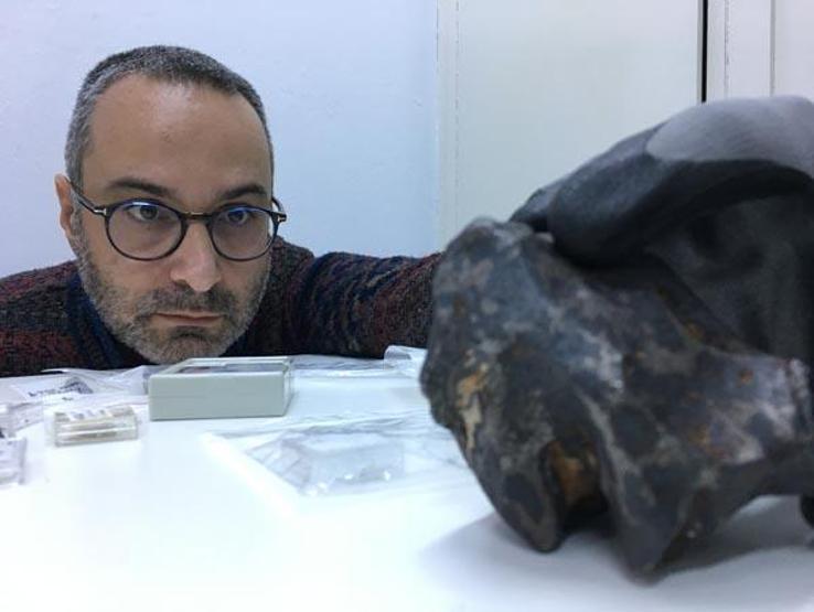 Gök taşının bir gramı bile 2 milyar dolar ediyor