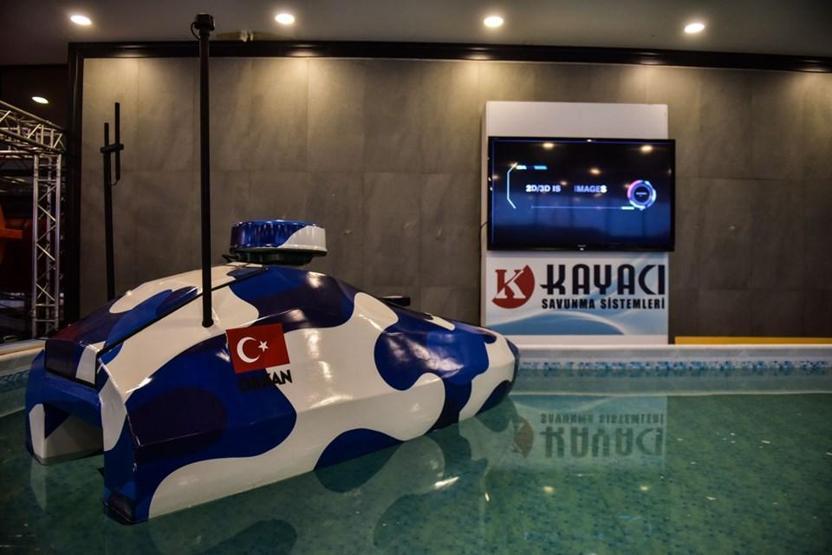 Türkiyenin ilk insansız deniz aracı görücüye çıktı