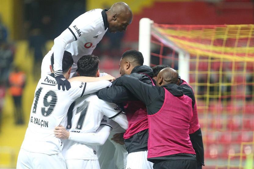 Beşiktaş 4 golle kendine geldi