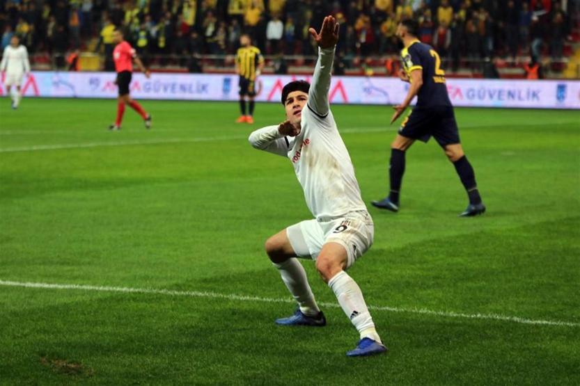 Beşiktaş 4 golle kendine geldi