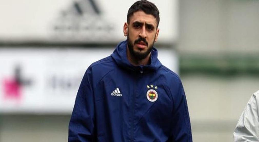 Fenerbahçeli futbolcu Tolga Ciğerci: Fotoğrafları silin yoksa sıkıntı olur