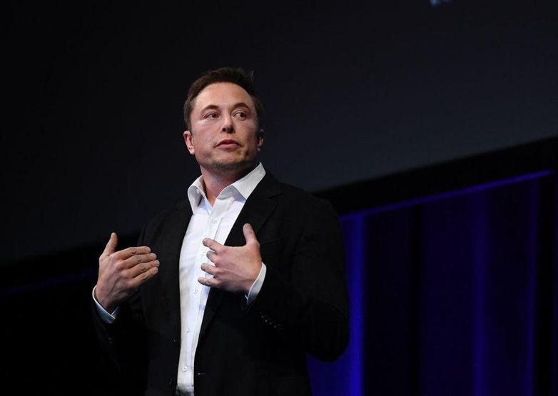 Elon Musk Marsa yerleşeceğini açıkladı