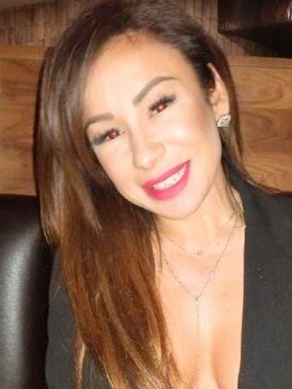Ünlü şarkıcı burun estetiği ameliyatına girdi, hayatını kaybetti