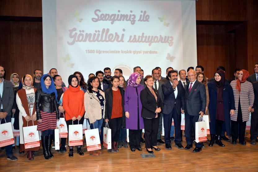 TOGEMDERden 1500 çocuğa kışlık kıyafet