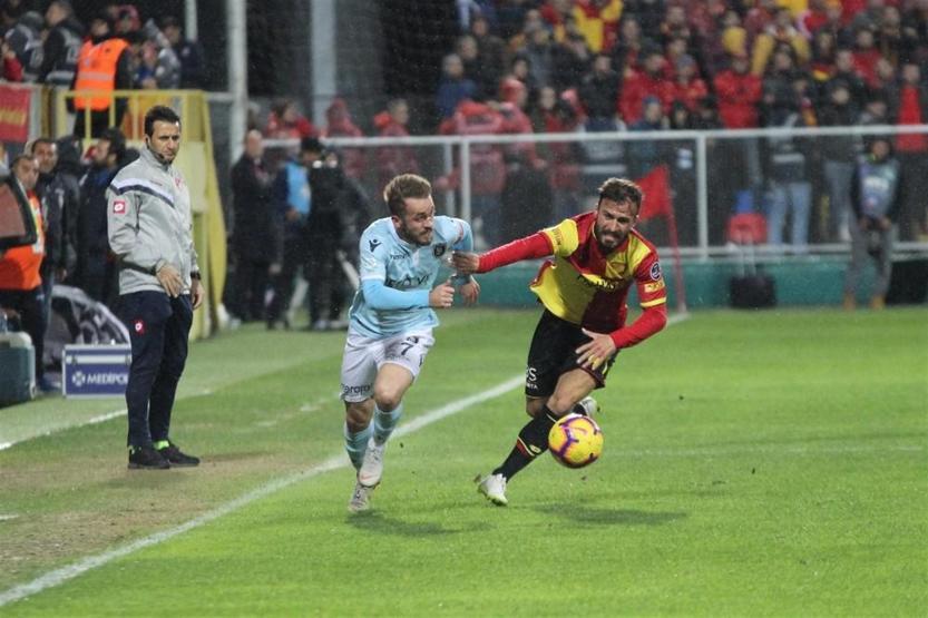 Başakşehir farkı açıyor