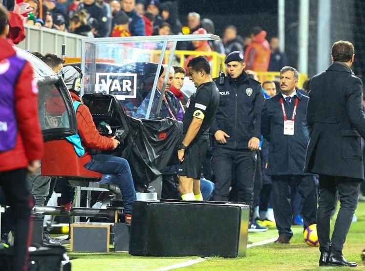 Başakşehir farkı açıyor