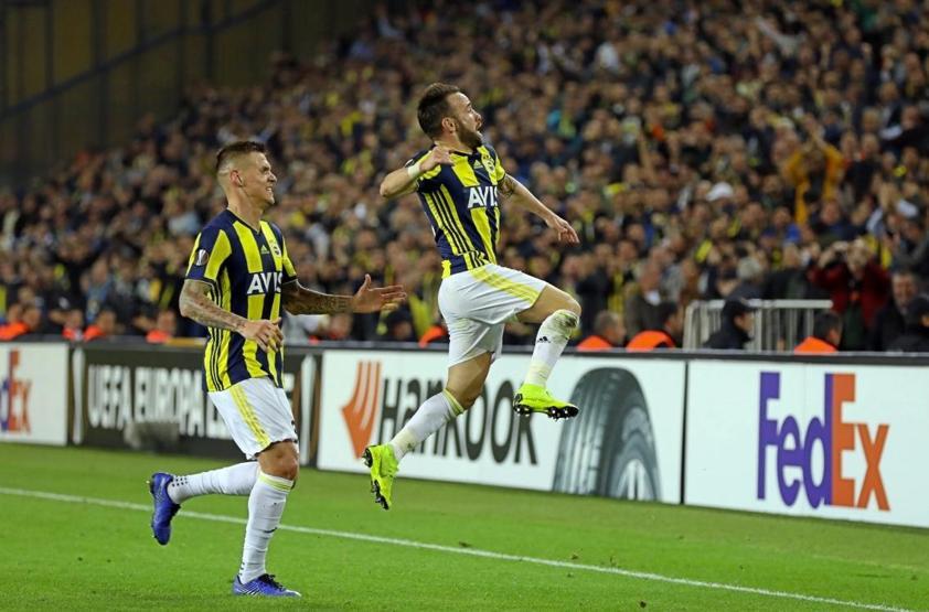 Fenerbahçeden iki farklı kadro