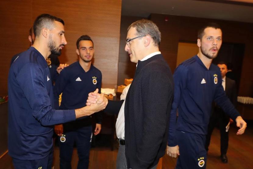 Fenerbahçeden iki farklı kadro