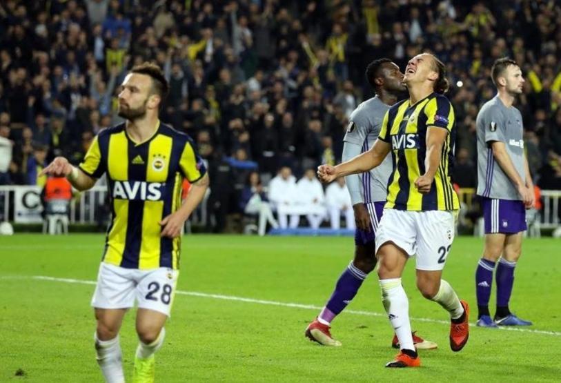 Fenerbahçeden iki farklı kadro