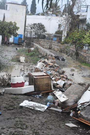 Bodrumda selin yaraları sarılıyor