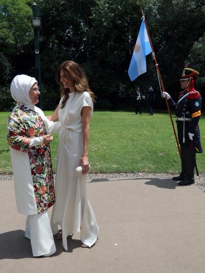 G20 Zirvesi... Emine Erdoğan lider eşleriyle birlikte