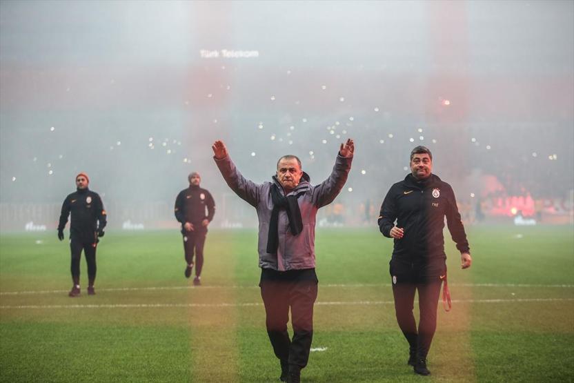 Galatasaray antrenmanını 40 bin 541 taraftar izledi