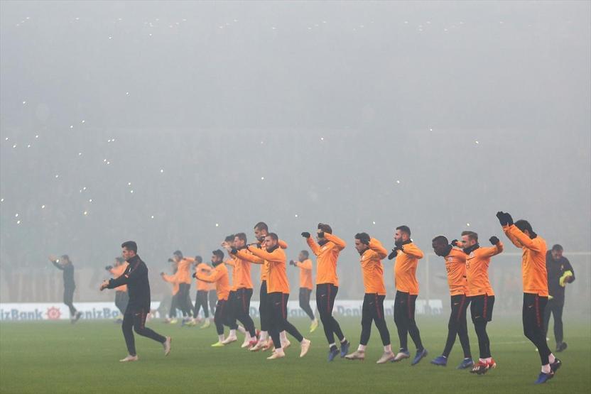 Galatasaray antrenmanını 40 bin 541 taraftar izledi