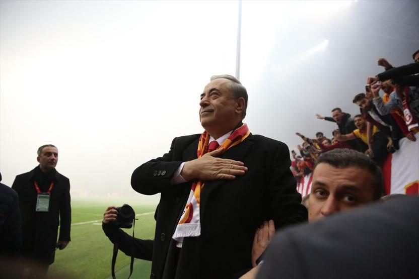 Galatasaray antrenmanını 40 bin 541 taraftar izledi