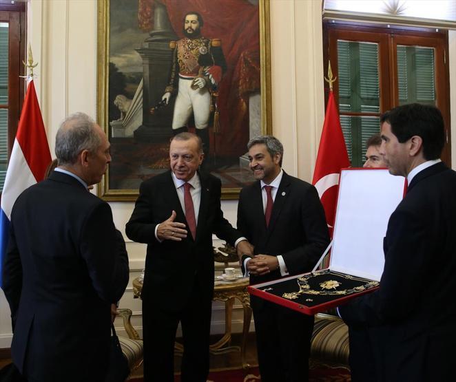 Cumhurbaşkanı Erdoğana Paraguay Devlet Nişanı