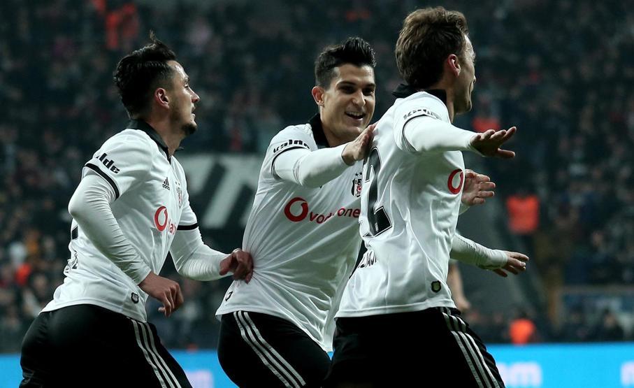 Beşiktaş tek golle derbiyi kazandı
