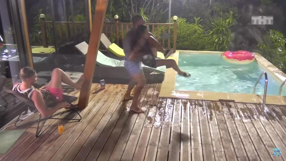 Yarışma programında şaşırtan anlar Tekme tokat dövdü