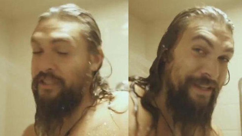 Ünlü aktör çırılçıplak stüdyoyu dolaştı