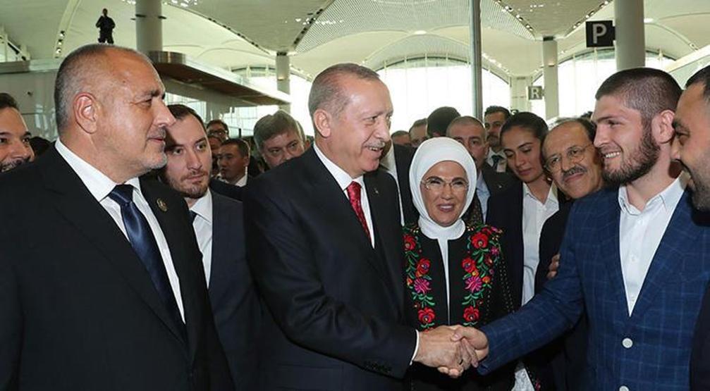 Khabib Nurmagomedovdan kadınlara: Kocanızın işini bitirin