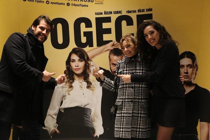 O Gece oyununa ünlü akını