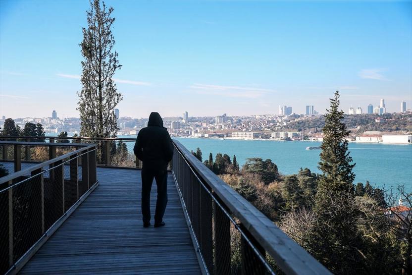 Boğaz manzaralı millet bahçesi