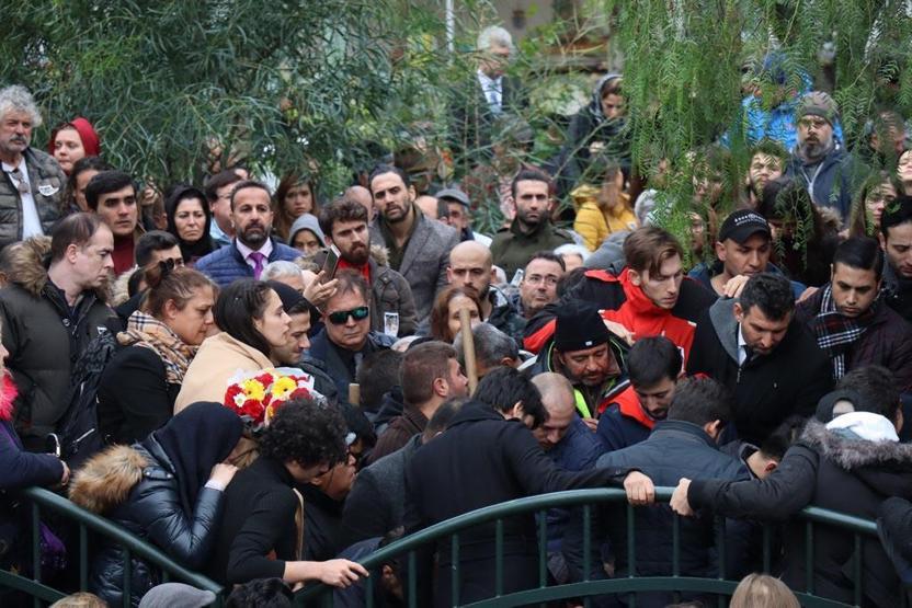 Şampiyon dansçı, Bodrumda son yolculuğa uğurlandı
