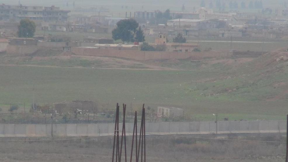 Türkiye sınırına 100 metre mesafeye teröristler çadır kurdu