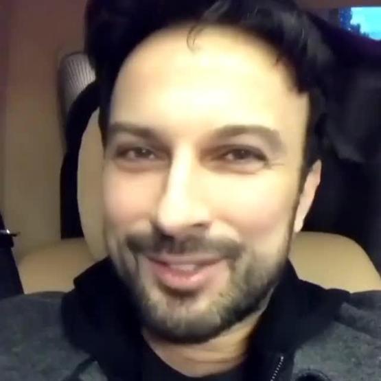 Tarkan bu kez kendini tiye aldı