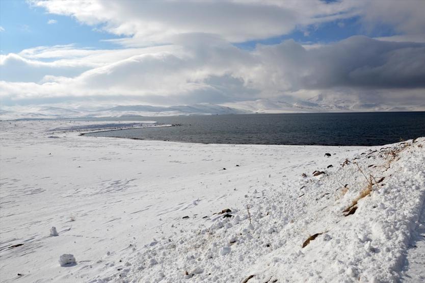 Balık Gölü gelinliğini giydi