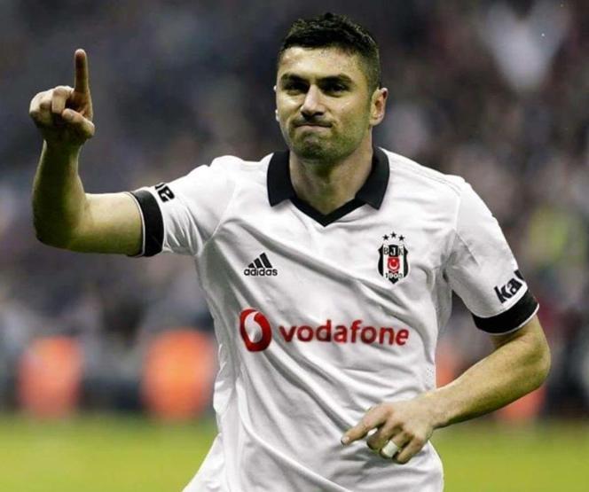 Burak Yılmazın berberi transferi duyurdu