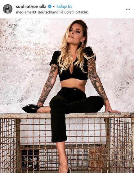 Loris Karius dünyanın en güzel üçüncü kadınıyla çıkıyor