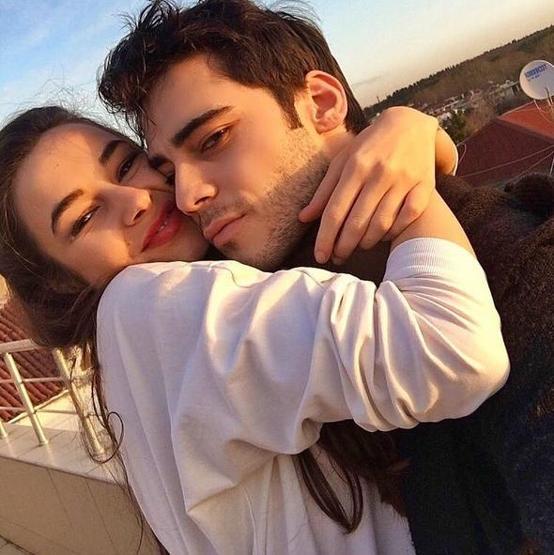 Berkay Hardal ile Hira Koyuncuoğlu barıştı