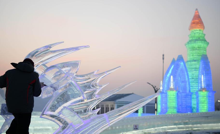 Çinde Harbin Uluslararası Buz Festivali başladı