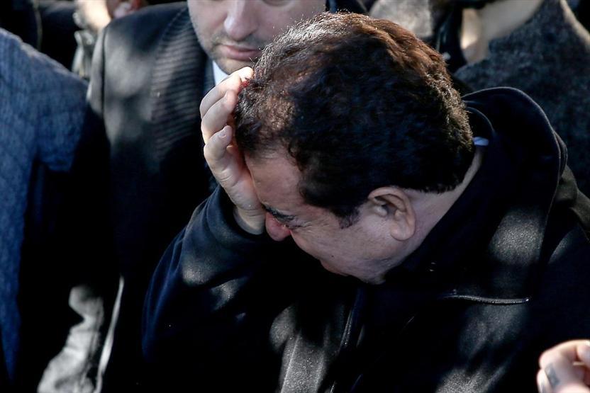 İbrahim Tatlısesin acı günü... Annesini son yolculuğuna uğurladı